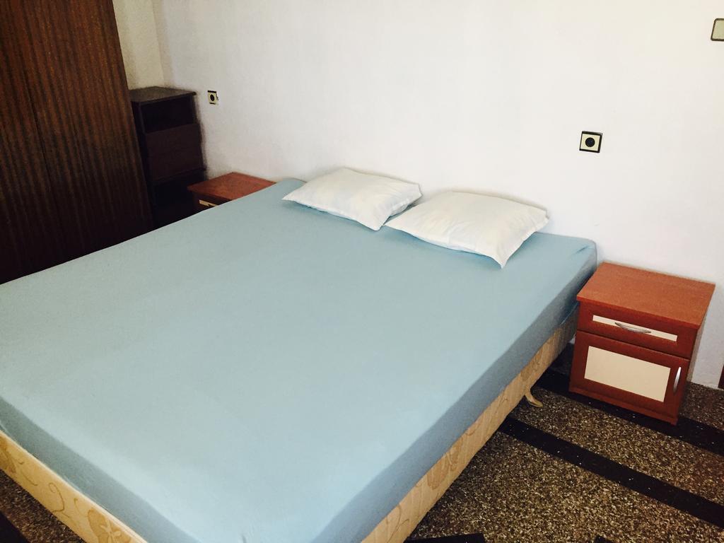 אובזור Petrovi Guest House חדר תמונה
