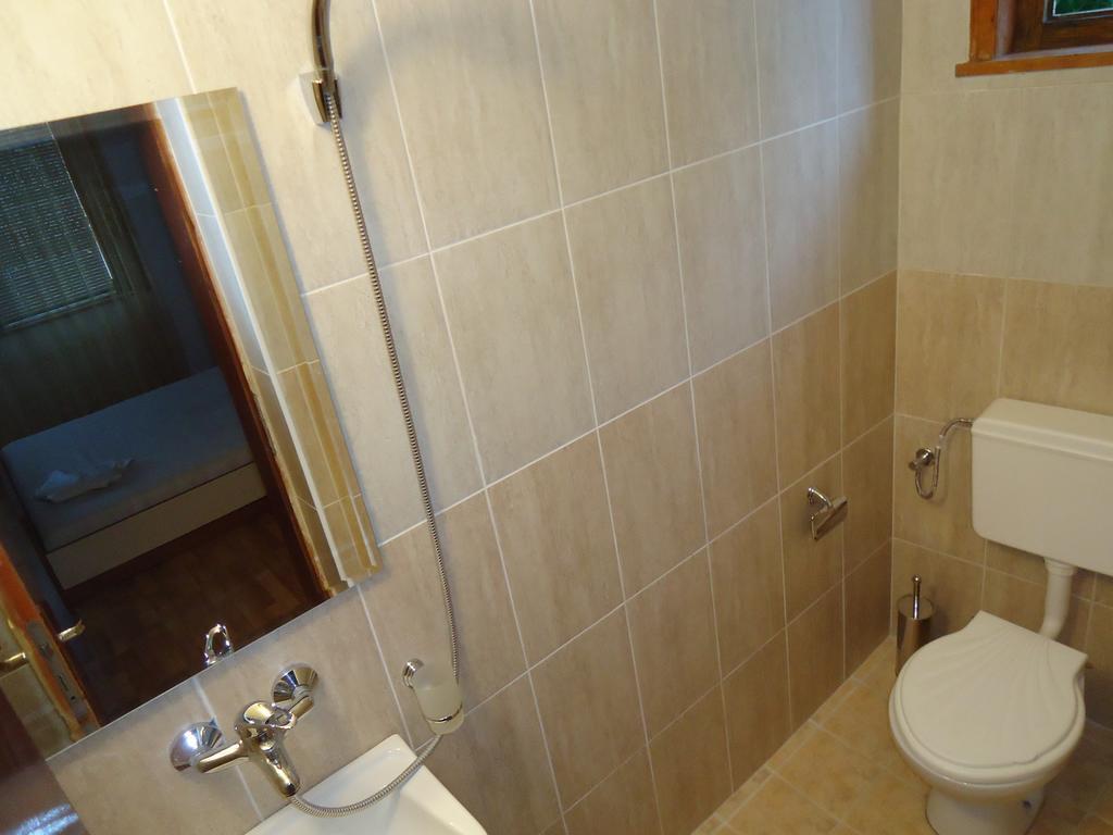 אובזור Petrovi Guest House חדר תמונה