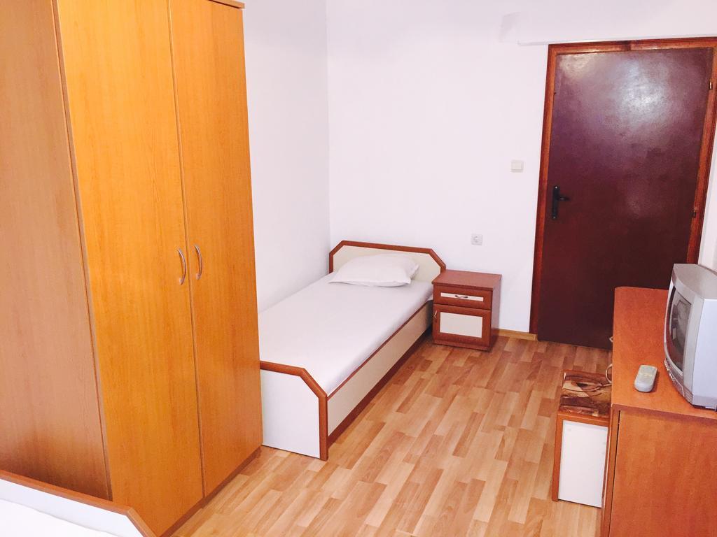 אובזור Petrovi Guest House חדר תמונה