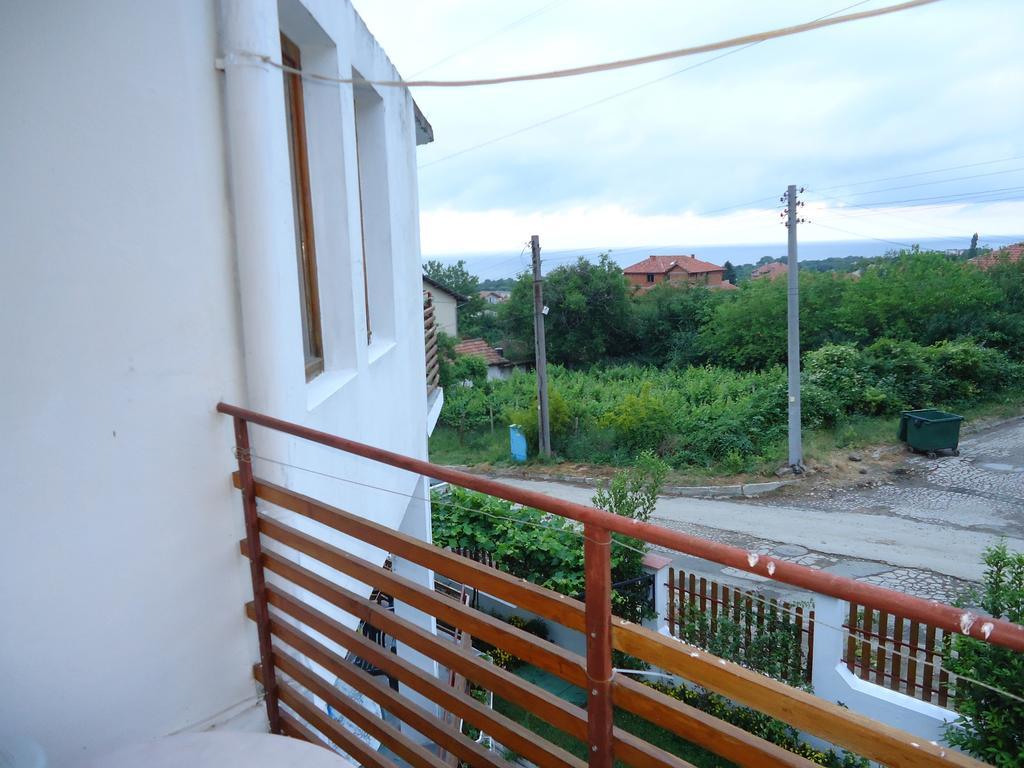 אובזור Petrovi Guest House חדר תמונה