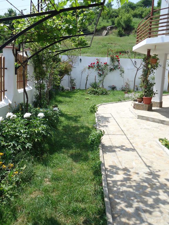 אובזור Petrovi Guest House מראה חיצוני תמונה